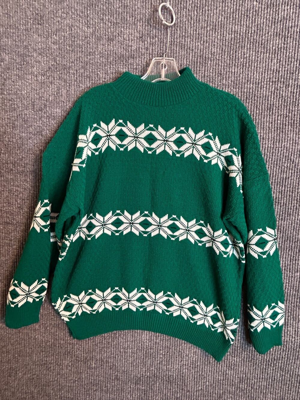 American Pride Women’s 20W Green White Snowflake Knit Sweater Pullover USA Made